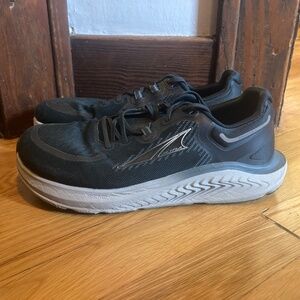 Altra Paradigm 7 Mens size 9.5 Black Running Shoes